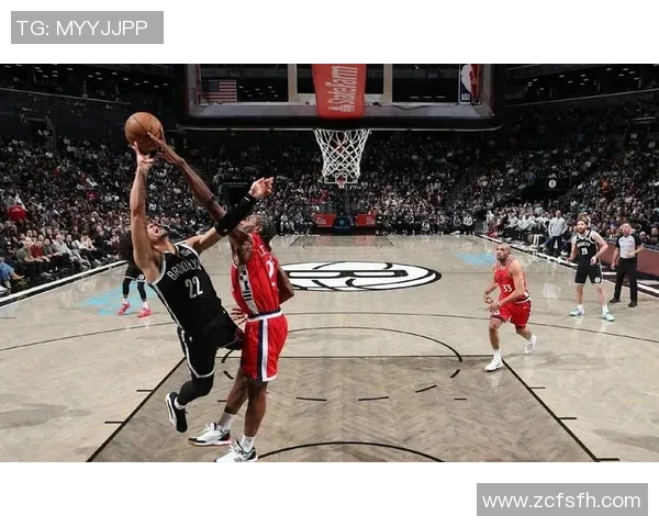 快船战胜热火,莱昂纳德砍下24分,展现全明星实力 快船战胜热火,莱昂纳德砍下24分,展现全明星实力